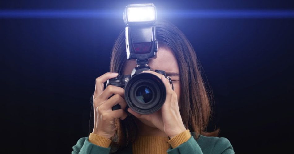 cara menggunakan lampu kilat kamera untuk menyempurnakan foto